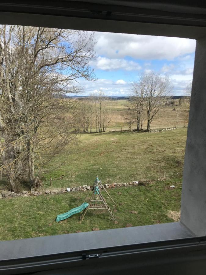 Maison De Famille Au Plateau Du Mezenc Les Vastres Екстериор снимка
