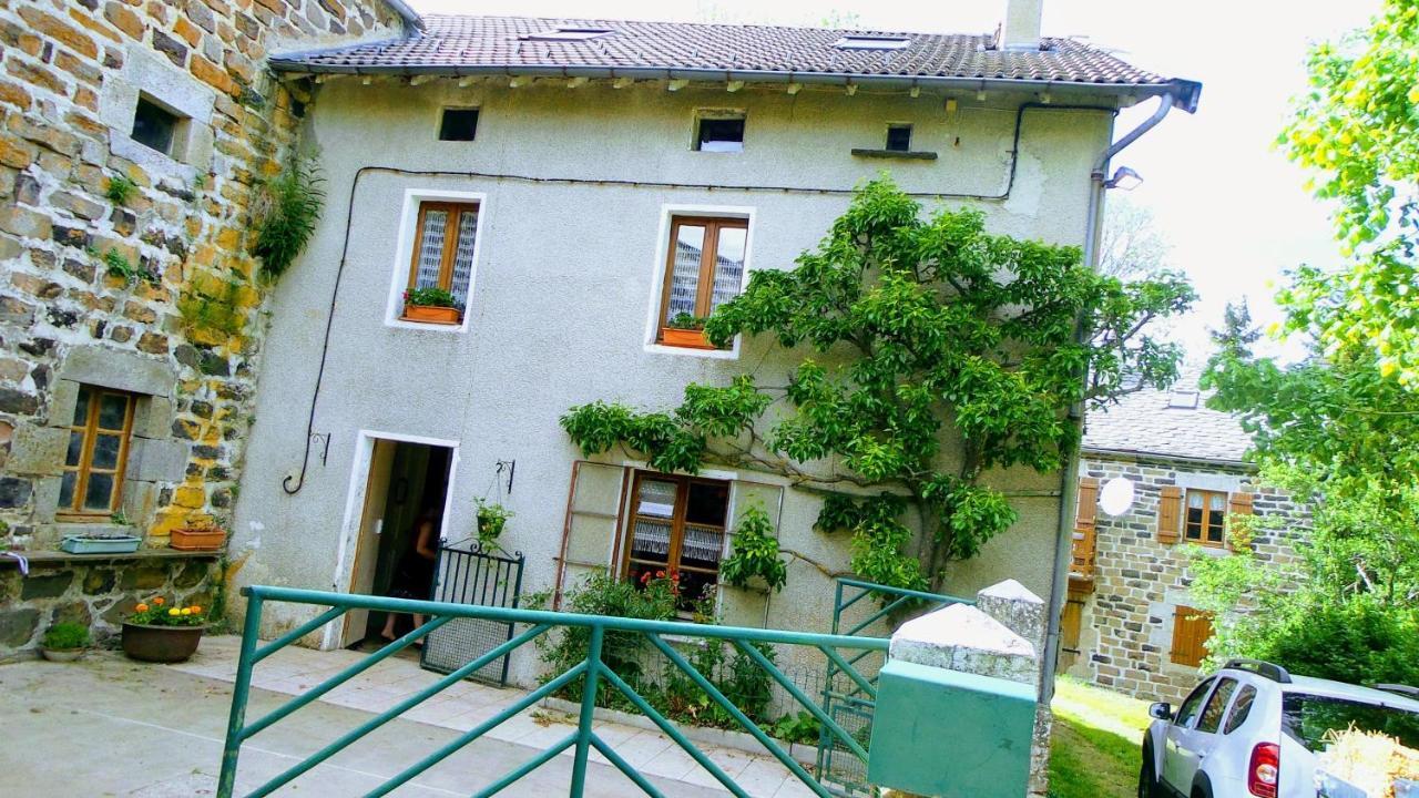 Maison De Famille Au Plateau Du Mezenc Les Vastres Екстериор снимка