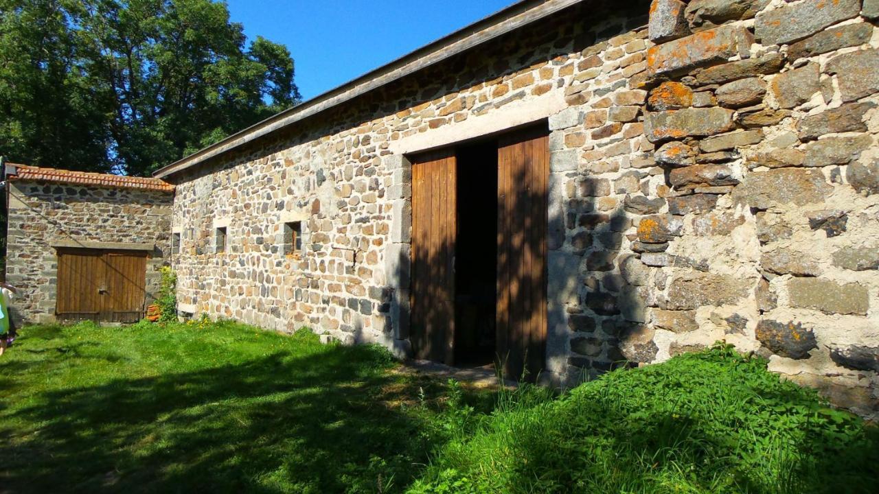Maison De Famille Au Plateau Du Mezenc Les Vastres Екстериор снимка